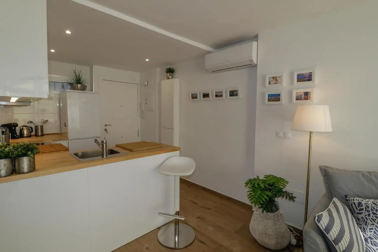 New, Sunny, Near The Beach With Sea Views Benalmádena Appartement